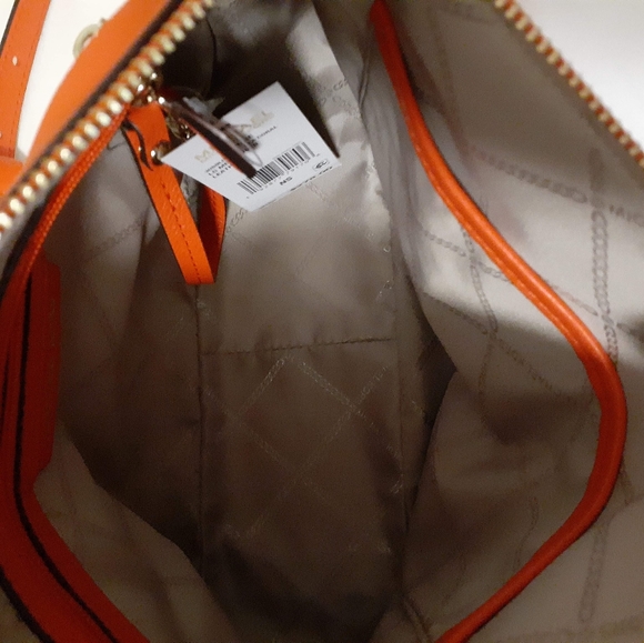 MICHAEL KORS Leather Crossbody NEW - Picture 8 of 10